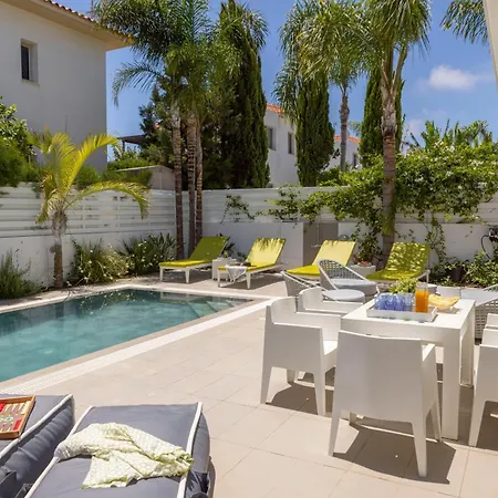 Seaside Narcissos 16 فيلة *