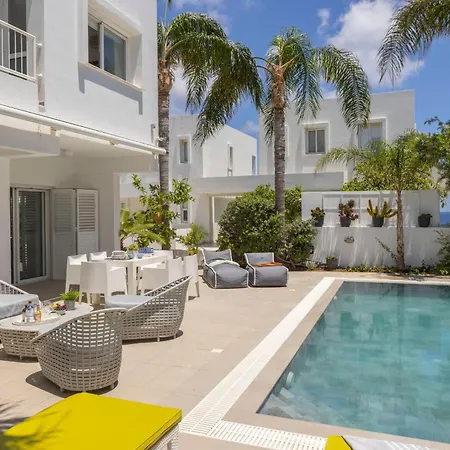 Seaside Narcissos 16