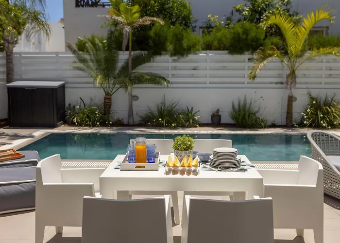 Seaside Narcissos 16 ヴィラ