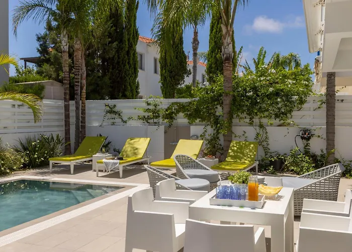 Seaside Narcissos 16 ヴィラ *