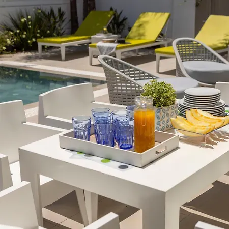 Villa Seaside Narcissos 16 *